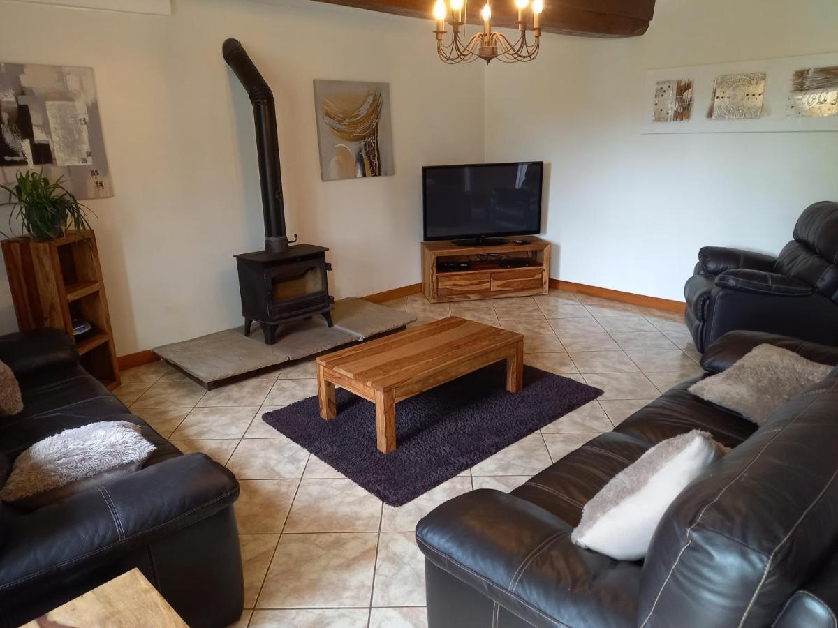 La Gasteboisiere With Swimming Pool And Games Room Le Mesnil-Adelee Экстерьер фото