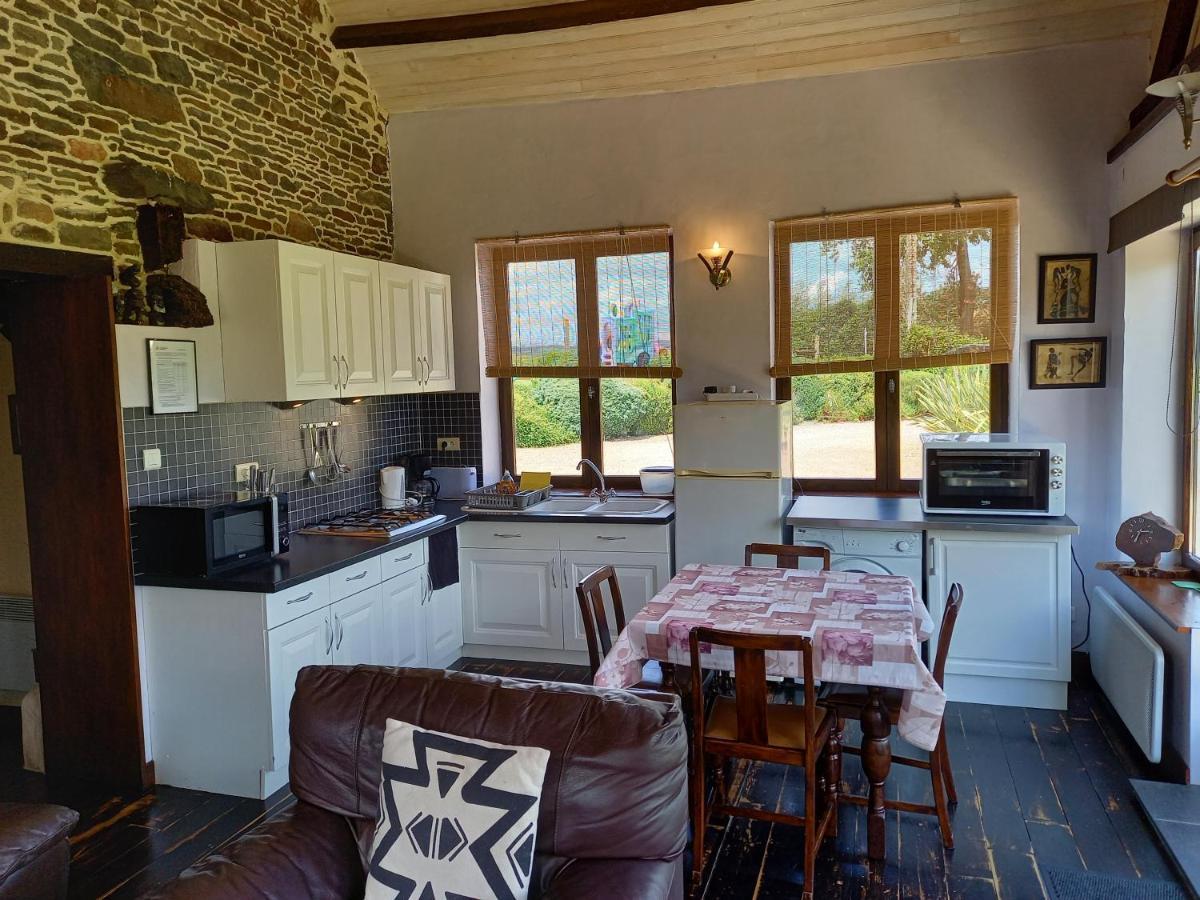 La Gasteboisiere With Swimming Pool And Games Room Le Mesnil-Adelee Экстерьер фото
